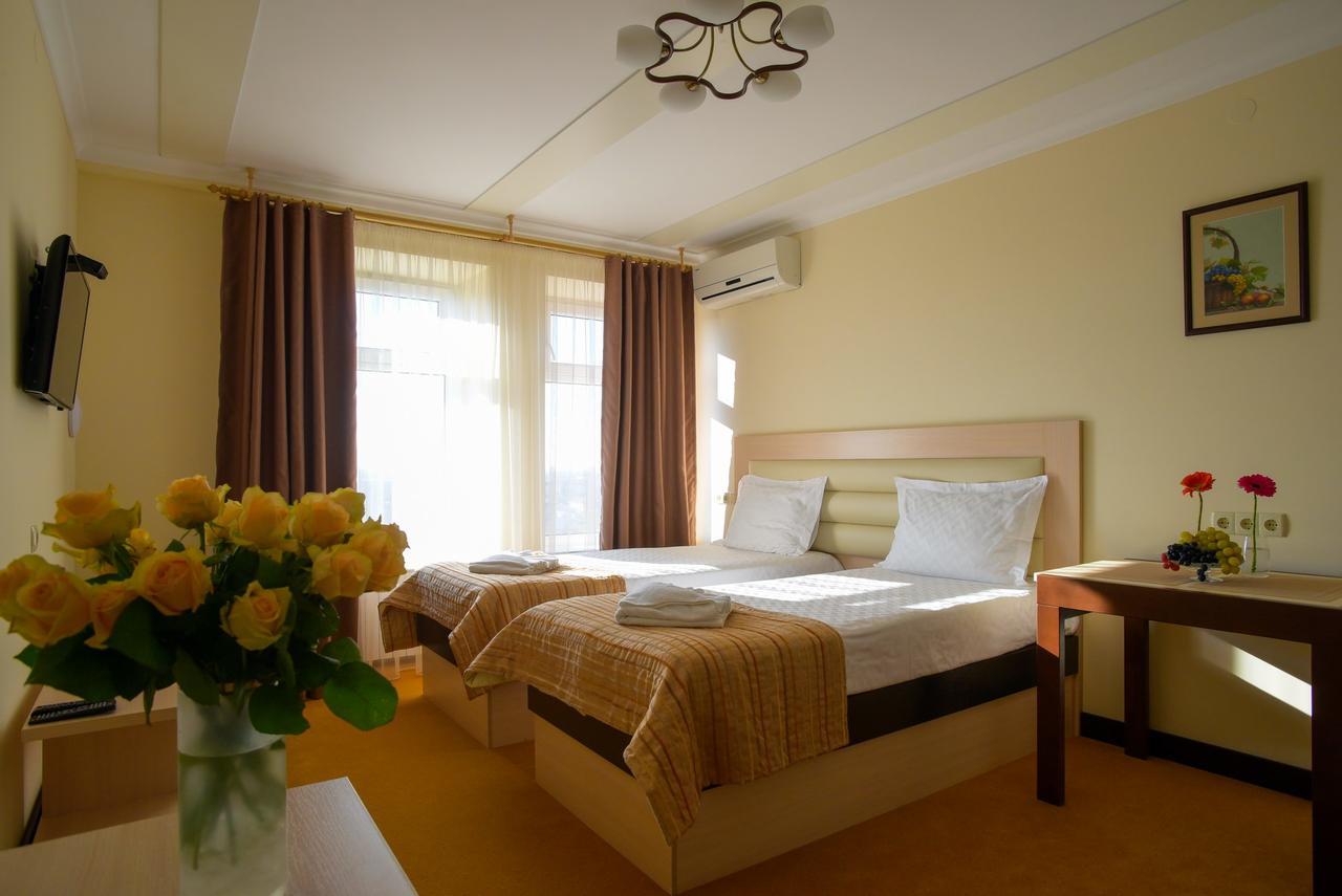 Aparthotel On Klinichna St. 키예프 외부 사진